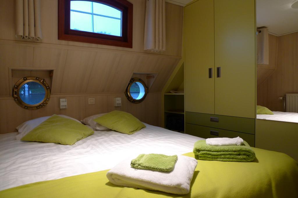 B&B Barge Johanna Brugge Ngoại thất bức ảnh